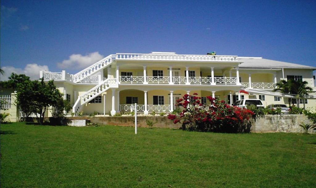 SOUTHVIEW HOTEL TREASURE BEACH JAMAICA REAL PHOTOS